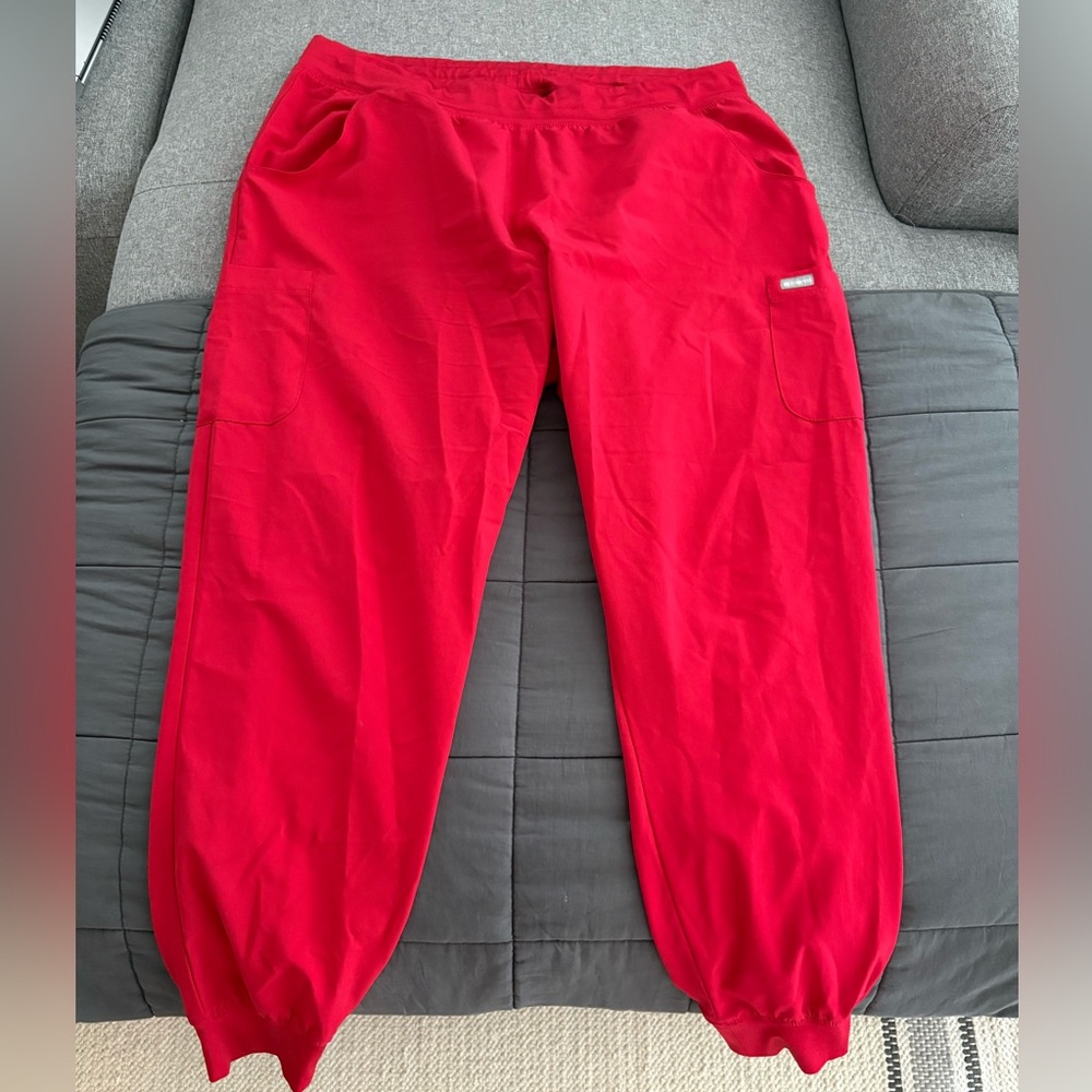 Maevn XL red scrub pants